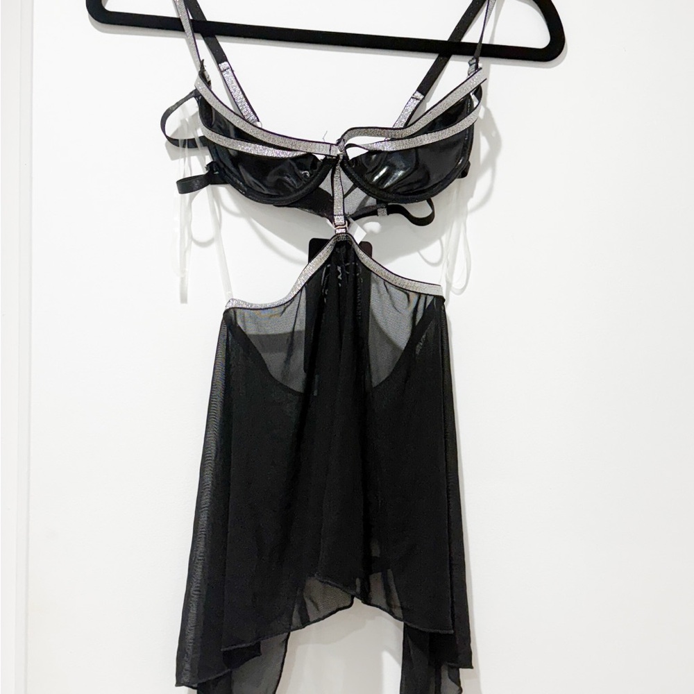 NWT Shirley of Hollywood Black and Silver Babydoll Set